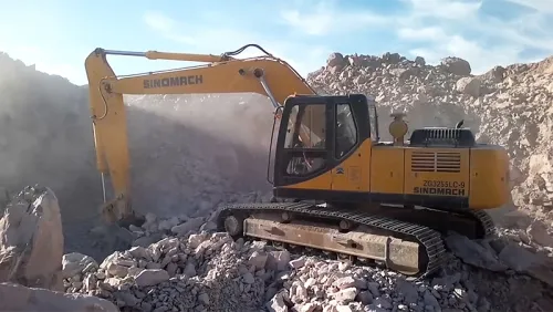 Escavadeira de esteiras ZG250 para operações de mineração