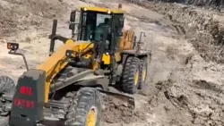 Motoniveladora PY350T para nivelamento do solo