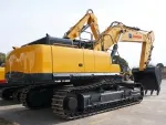 Escavadeira de esteiras ZG520