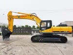Escavadeira de esteiras ZG365